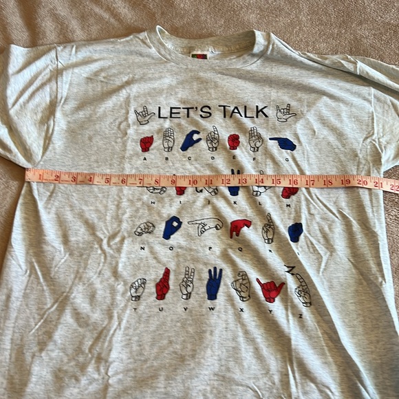 Gently worn American Sign Language Alphabet T-Shirt, Name: Sandra, Size L 🤟🏼 - Picture 5 of 6